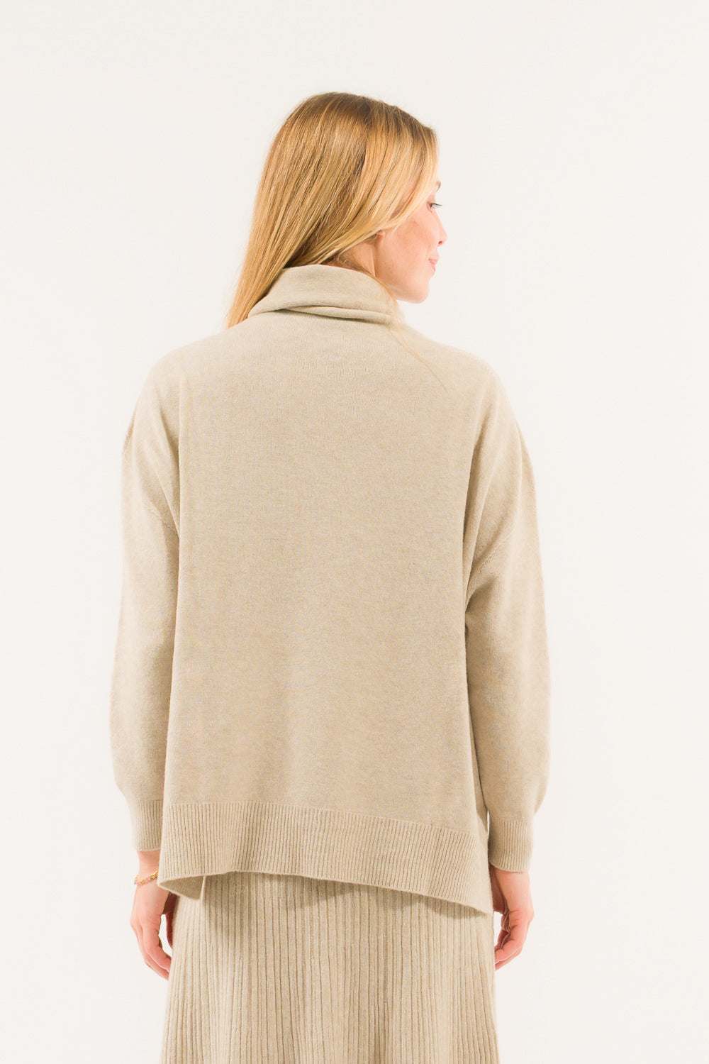 MAGLIA COLLO ALTO SPACCHI