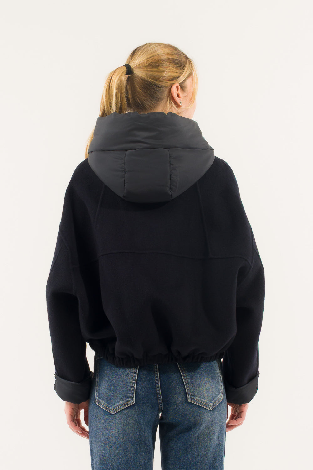 CAPPOTTO CORTO CAPPUCCIO IMBOTTITO